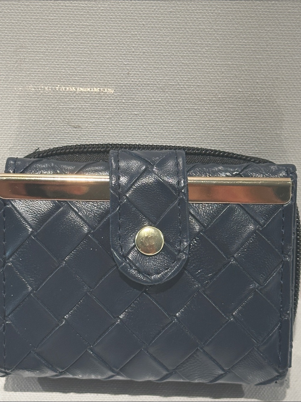 NWT Jane & Berry Compact Small Wallet with Card, ID, Bill and Coin Slots.